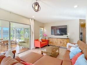 TV, fireplace, Netflix, DVD player