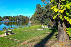 المنطقة المحيطة بالمنشأة