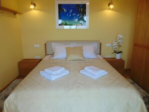 6 bedrooms, in-room safe, iron/ironing board, WiFi - Villa Altawista El Campello (El Campello)