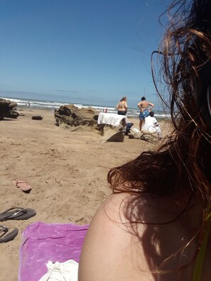 Plage à proximité, chaises longues