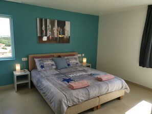 2 bedrooms, in-room safe, iron/ironing board, free WiFi - Great Sea View Apartment, Blue Bay Resort (Sint Michiel)