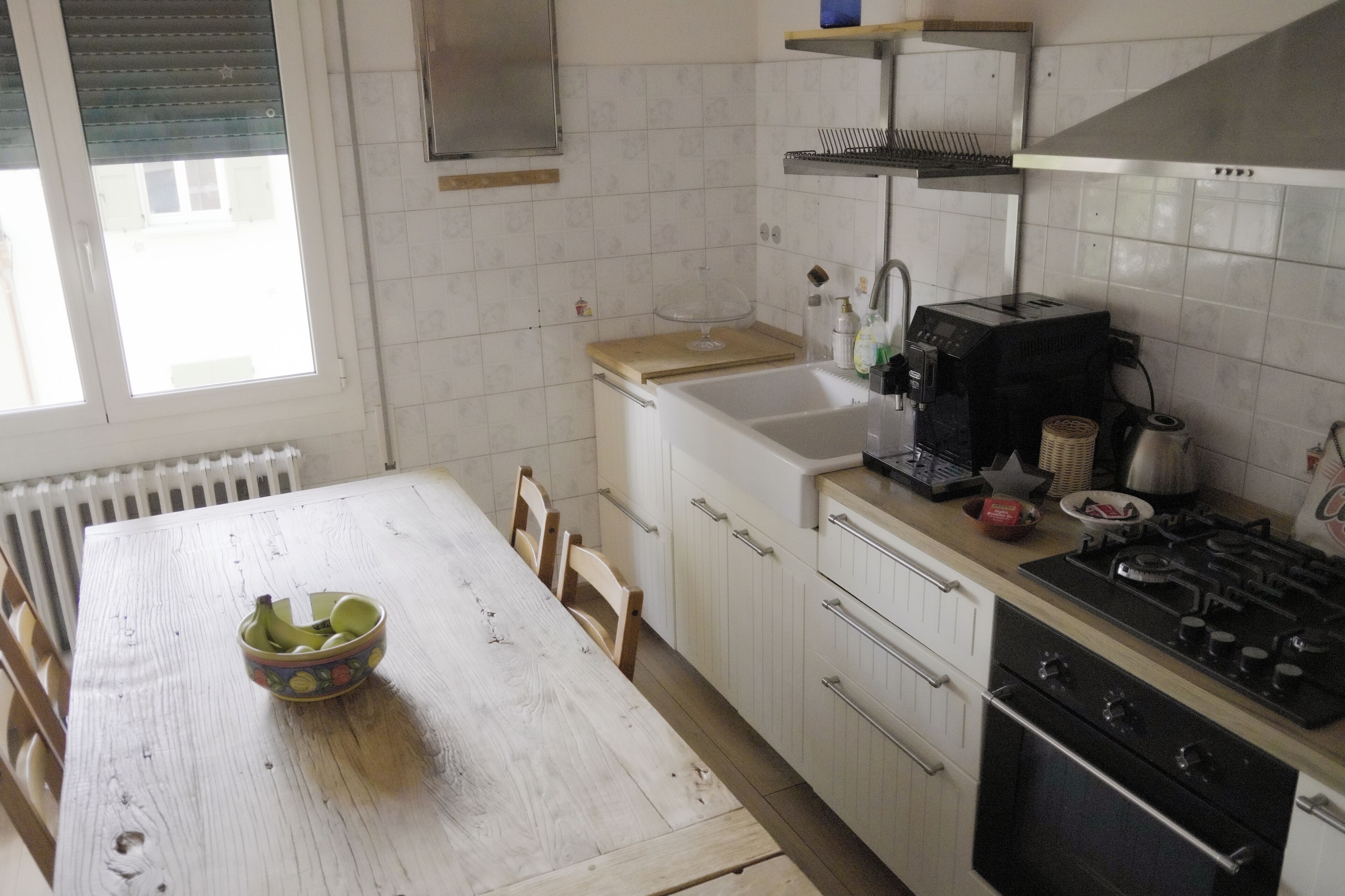 Mini-fridge, oven, stovetop, griddle