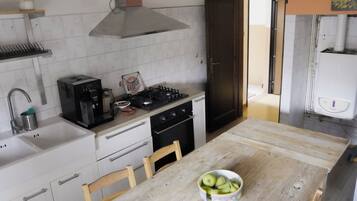Classic Triple Room, Private Bathroom (Green - 3 Pax)
