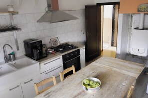 Classic Triple Room, Private Bathroom (Green - 3 Pax)