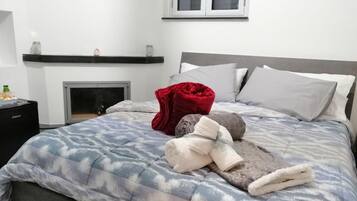 Egyptian cotton sheets, premium bedding, down comforters