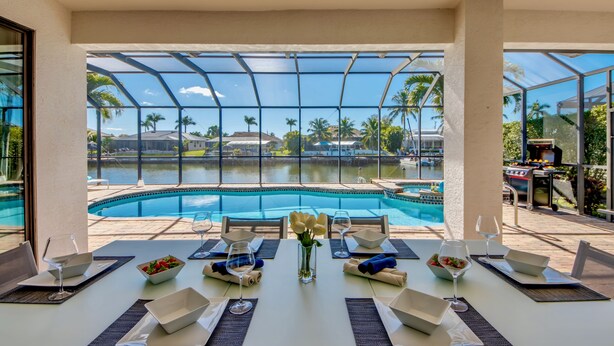 Dining - Villa Destiny, great villa with modern ambience, pool and spa facing south (Cape Coral)
