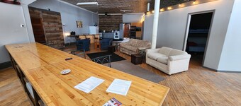 3BR on SXS Snowmobile Trail w/Full Bar, Walk to Dining &Bars, Near MTU &Houghton