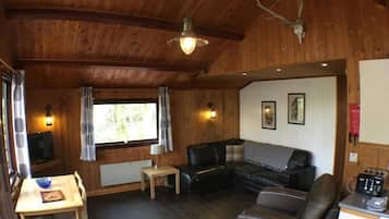 Chalet | Living area | Flat-screen TV