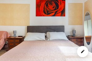 1 Schlafzimmer, Reisekinderbett, kostenloses WLAN, Bettwäsche