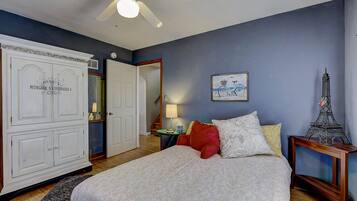 3 Schlafzimmer, Schreibtisch, Bügeleisen/Bügelbrett, kostenloses WLAN