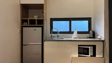 Basic Double Room | Desk, laptop workspace, blackout curtains, soundproofing