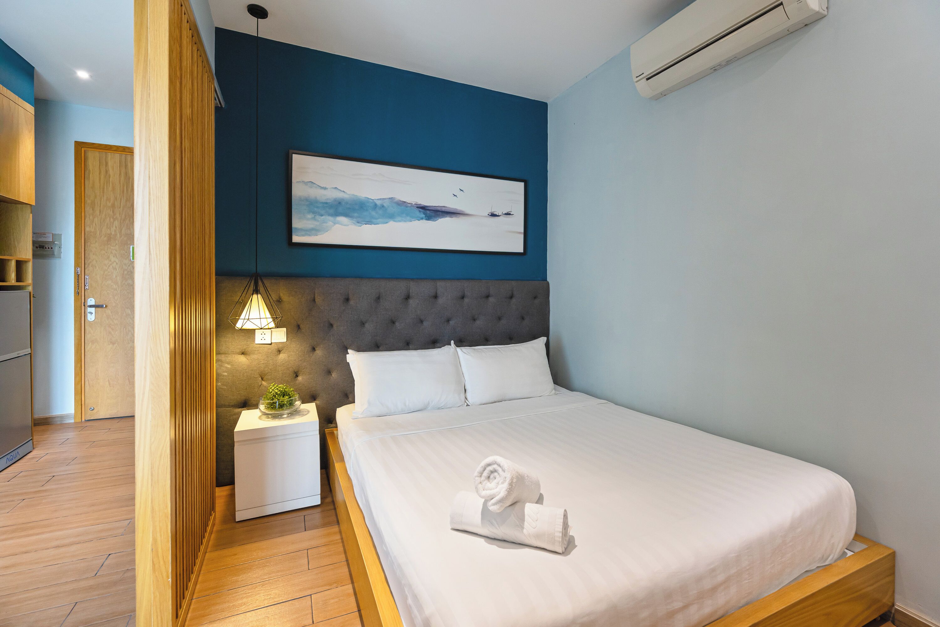 Deluxe Double Room, City View | Desk, laptop workspace, blackout curtains, soundproofing