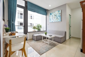 Luxury Double Room, City View | Desk, laptop workspace, blackout curtains, soundproofing - The Art - Sunshine Apartment (Ho Chi Minh City)