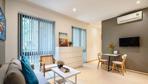 Family Apartment | Living room
