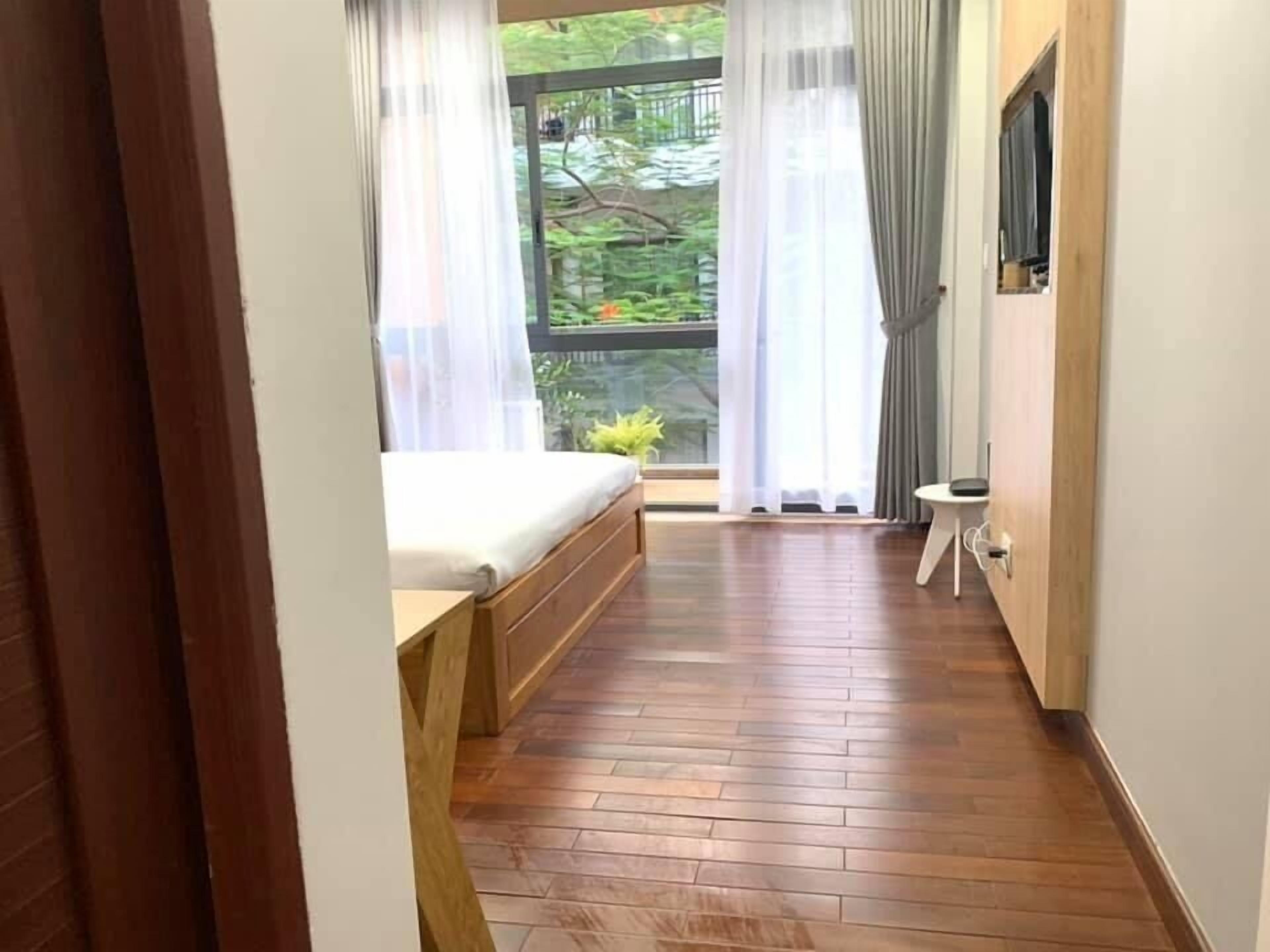 华丽公寓 | 办公桌、笔记本电脑工作区、遮光窗帘、隔音