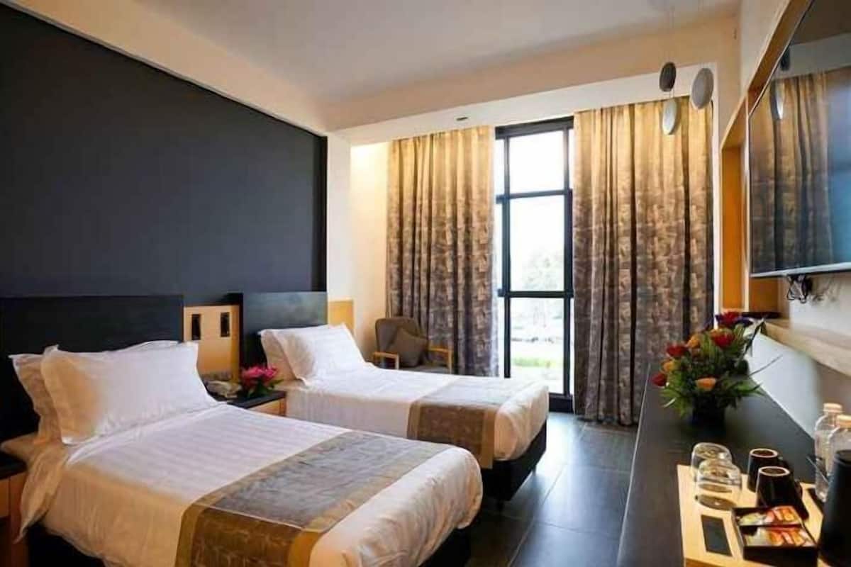 1 bedroom, minibar, in-room safe, desk