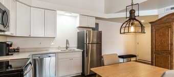 Holladay Guesthouse Secluded Studio