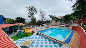 Piscina externa