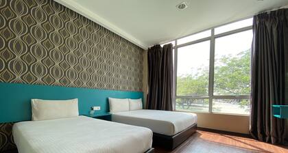 OYO 89752 7 Days Express Hotel