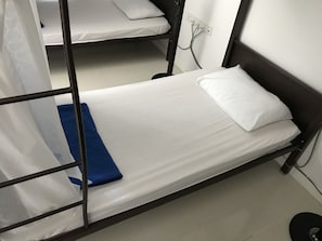 Dormitorio compartido estándar, dormitorio mixto | Wifi gratis