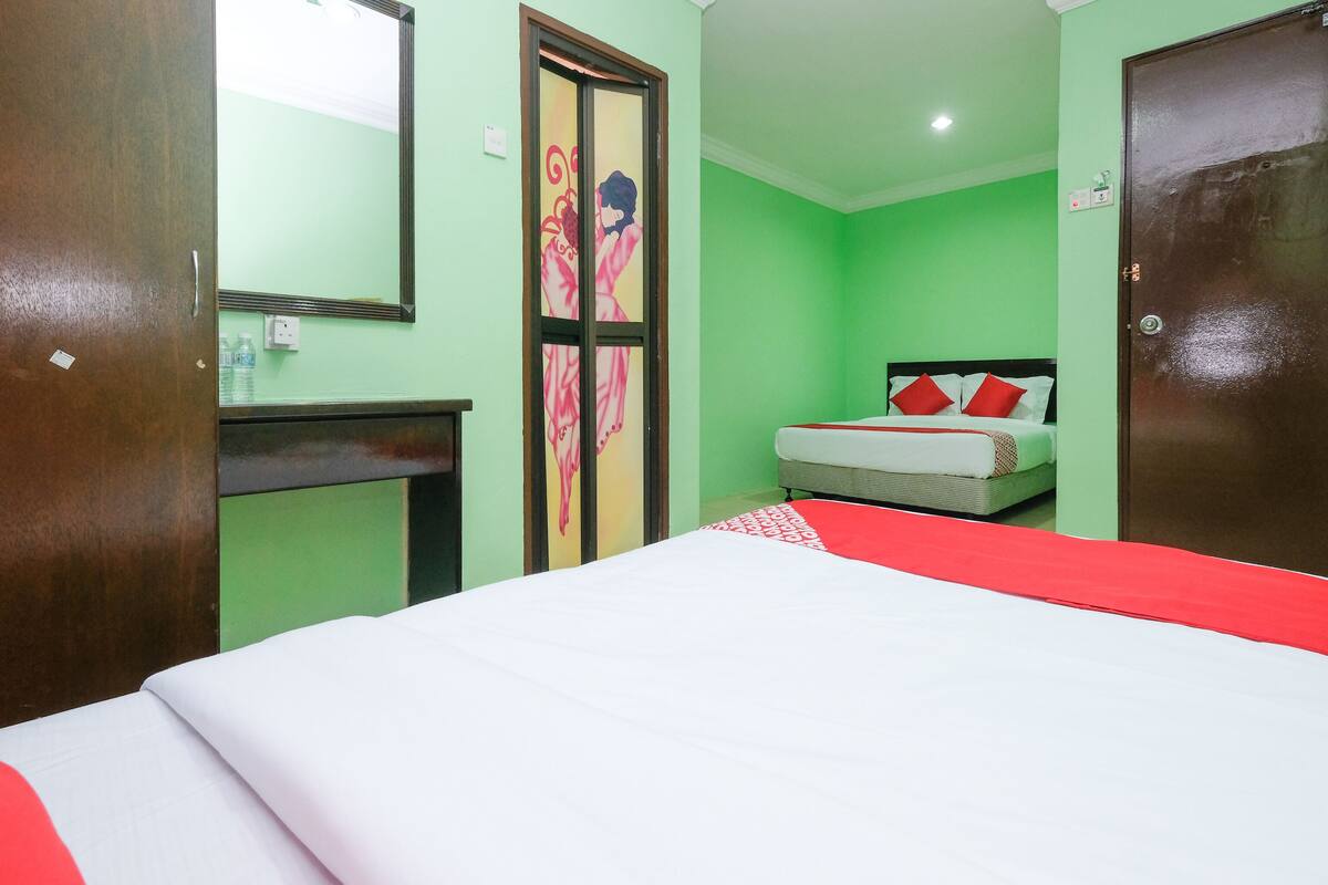 Superior Suite | Free WiFi, bed sheets, alarm clocks