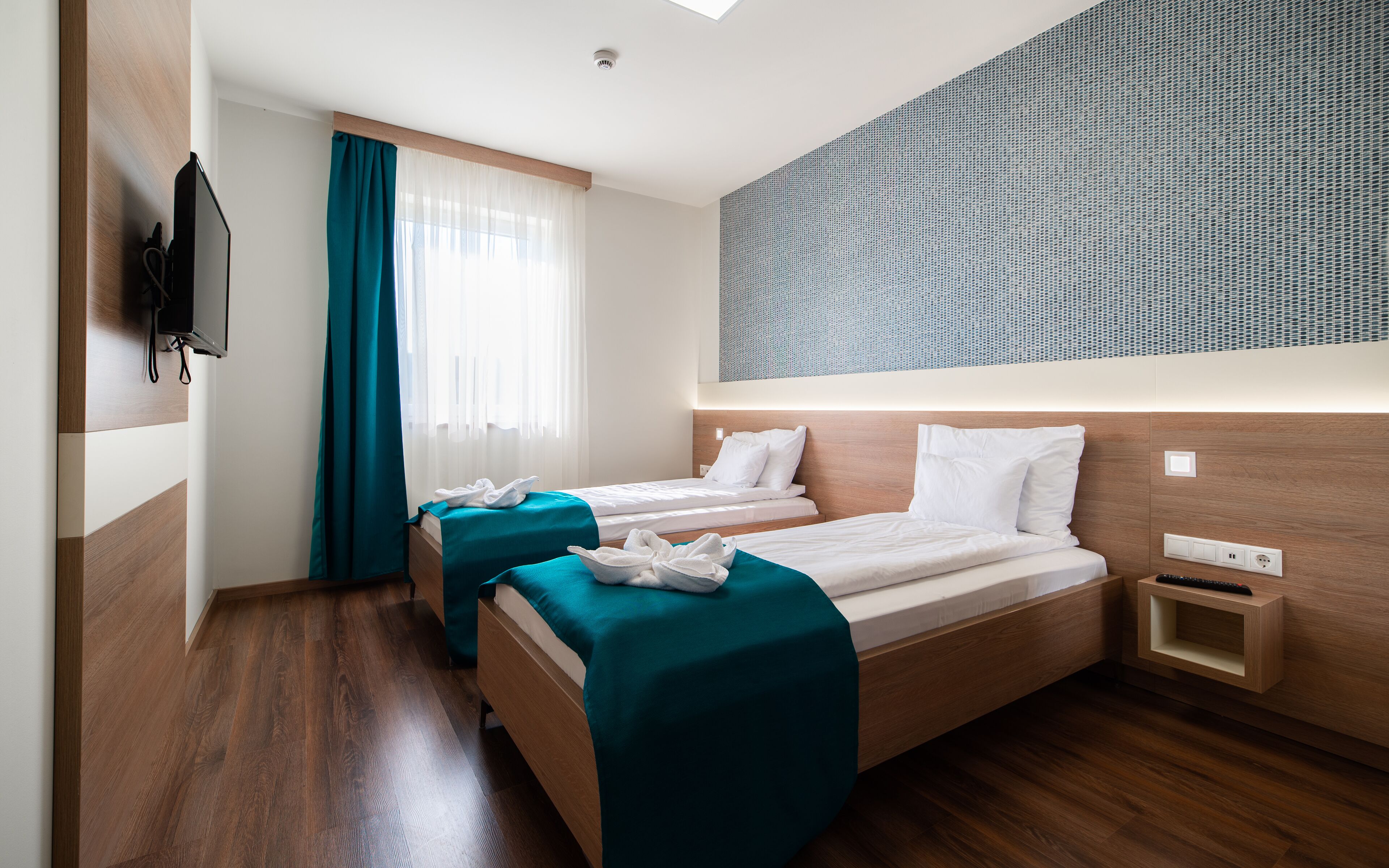 Ameublement personnalisé, chambres insonorisées, Wi-Fi gratuit