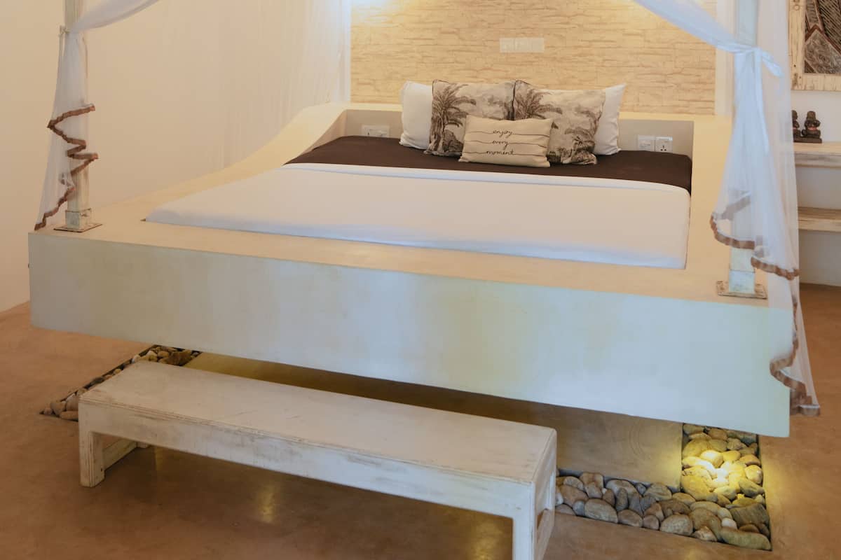 Design Double Room, 1 King Bed, Terrace, Garden View | Premium bedding, memory foam beds, individually decorated