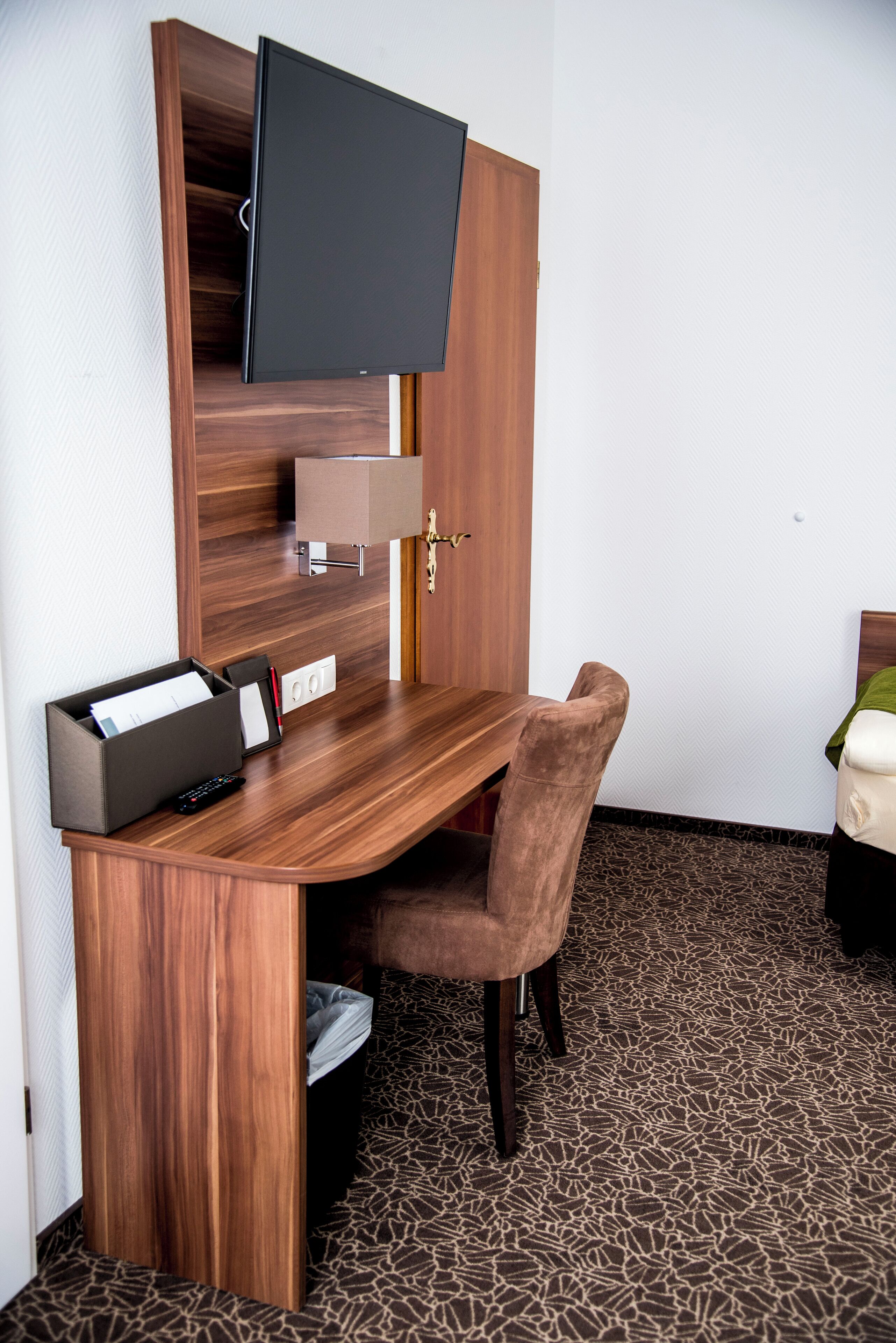 comfort single room, balcony | hypo-allergenic bedding, minibar, in-room safe, desk