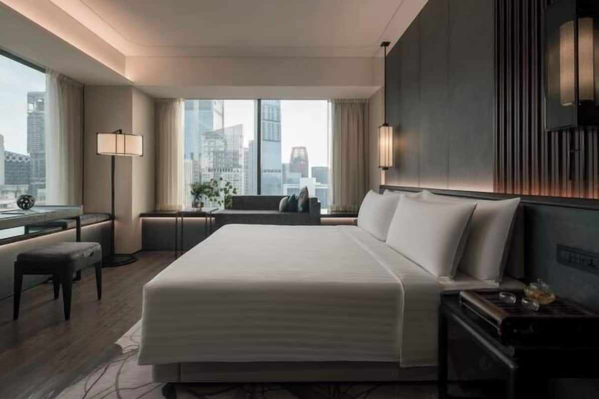 Free minibar, in-room safe, blackout curtains, iron/ironing board