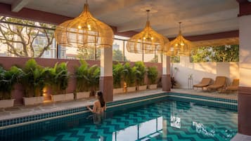 Una piscina techada