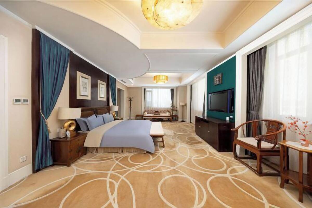 1 bedroom, minibar, in-room safe, desk
