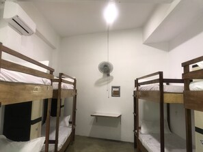 Standard Shared Dormitory, Mixed Dorm