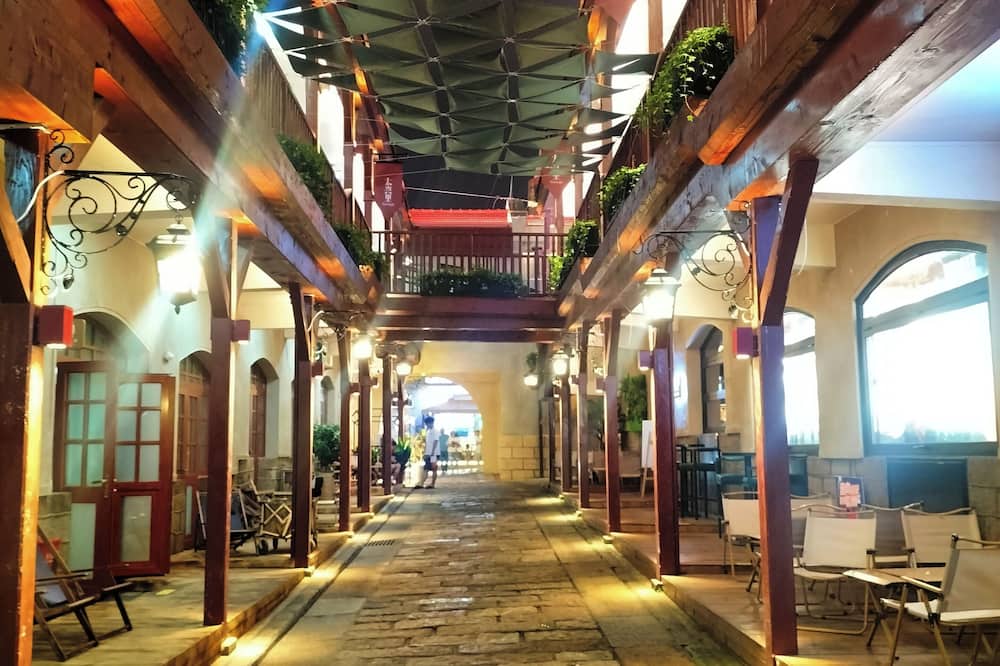 Huaqi Kaiserdom Hotel