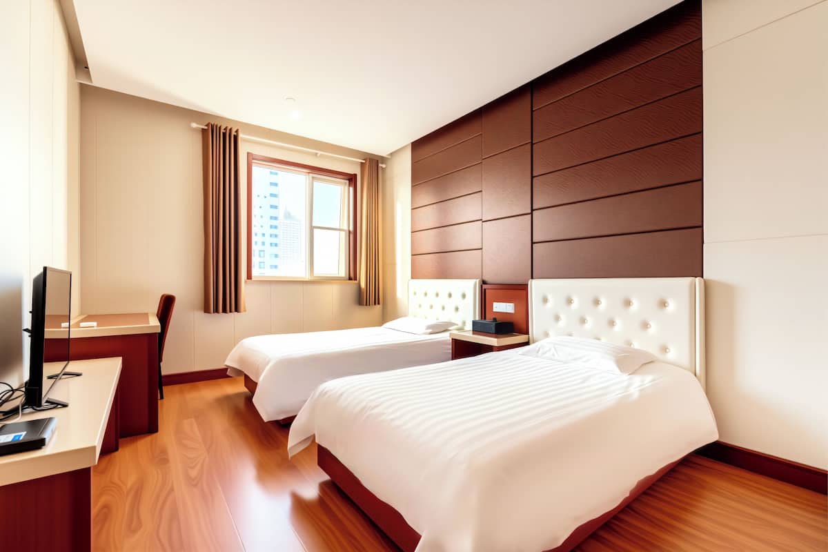 Twin Room, City View | Desk, blackout drapes, WiFi (free), bed sheets