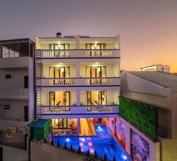 บริเวณภายนอก