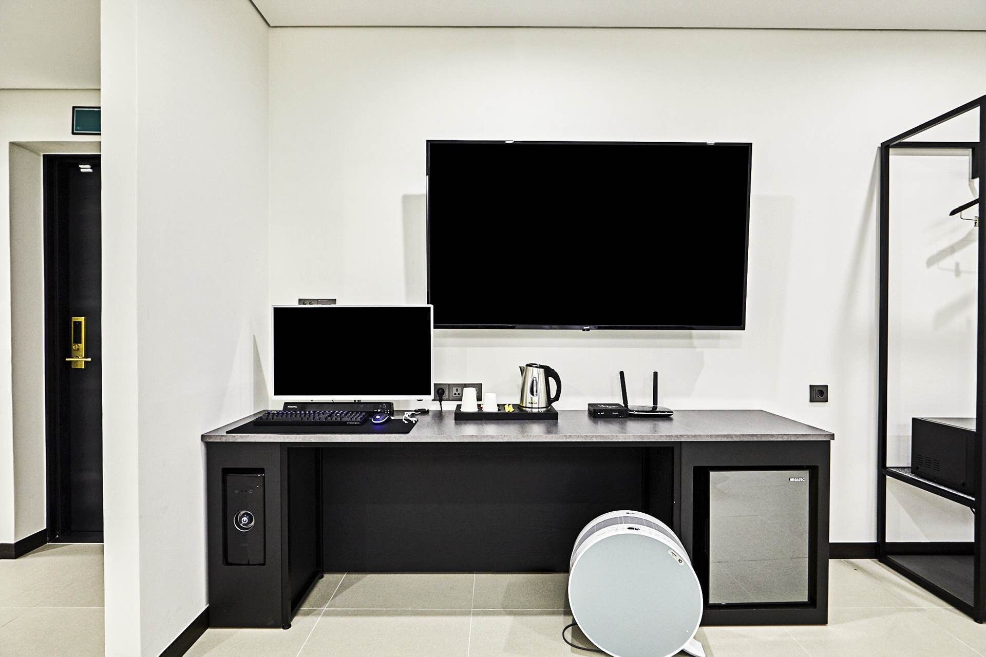 superior double room | television