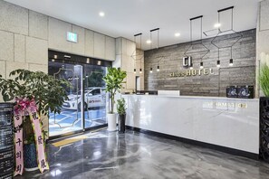 Reception - Osan Hotel D Benikea (Osan)