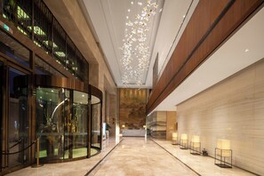 ฝ่ายต้อนรับ