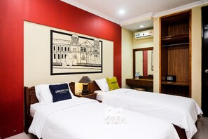 Desk, free WiFi - Airy Syariah Umbulharjo Kusumanegara 114 Yogyakarta (Yogyakarta)