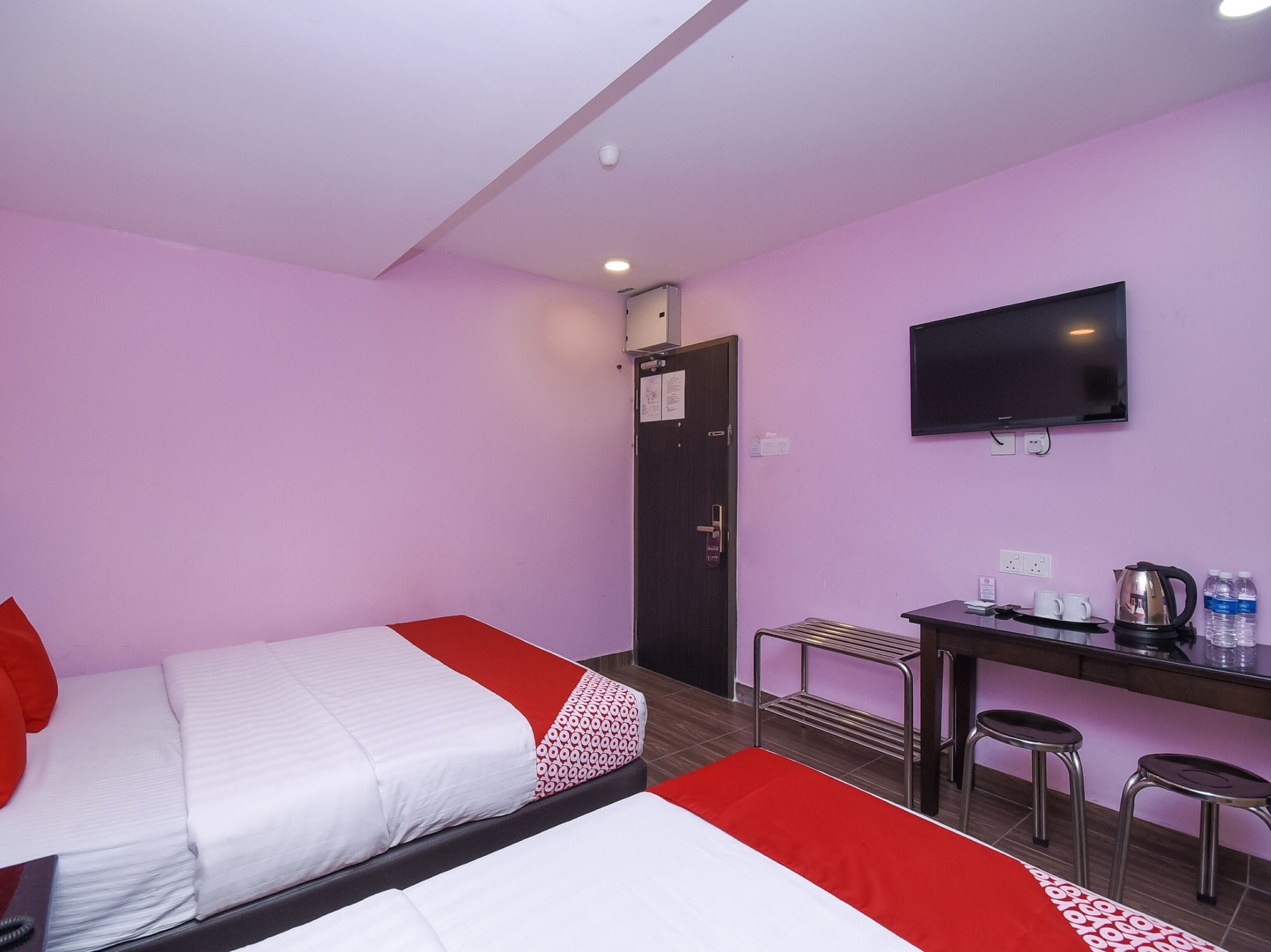 superior suite | desk, free wifi