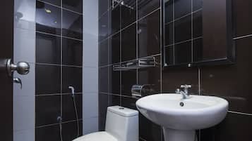 Deluxe Twin Room | Bilik Mandi | Pancuran mandi, hulu semburan mandi hujan