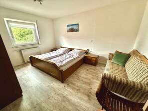2 bedrooms, iron/ironing board, travel crib, free WiFi
