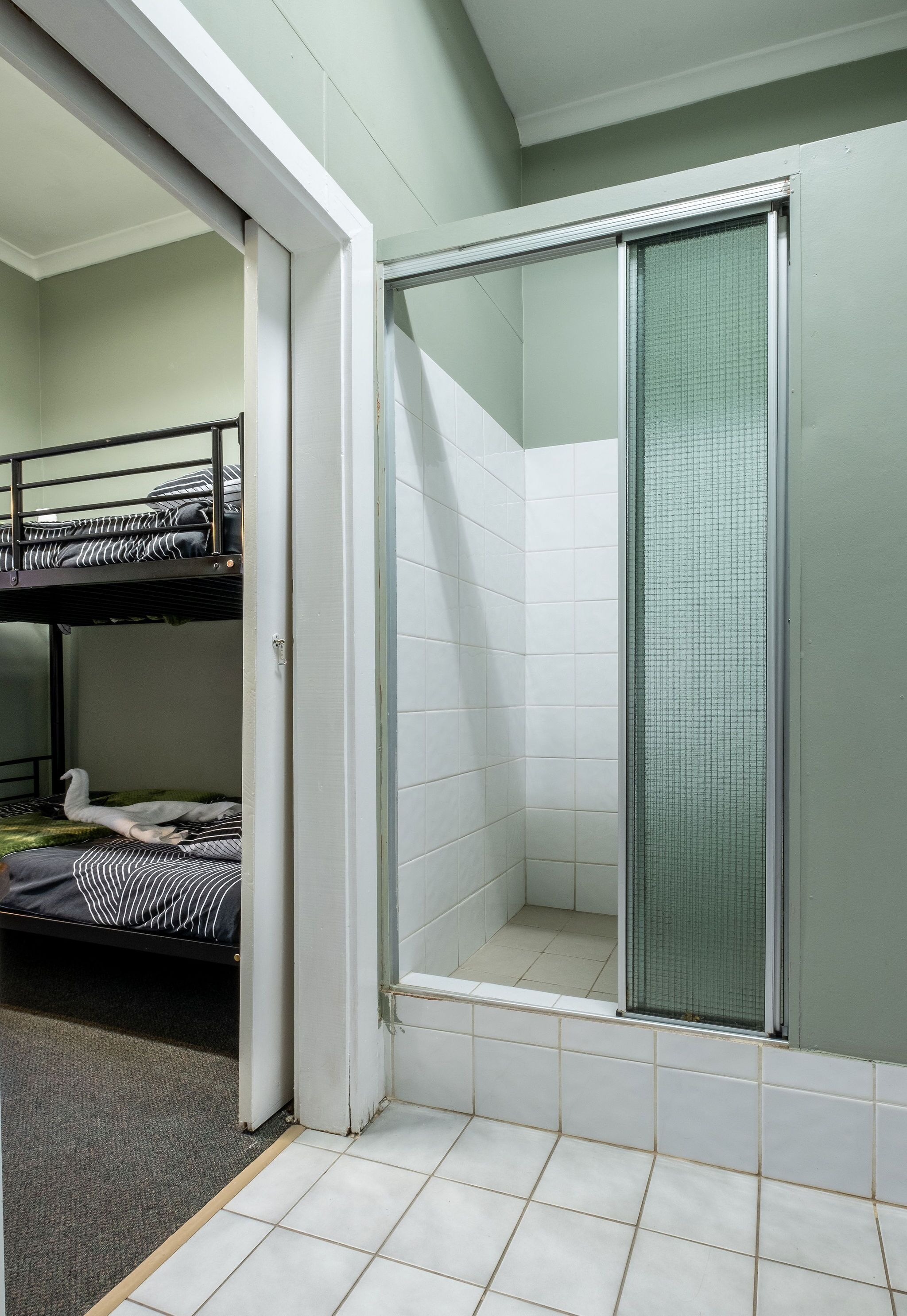 family suite, private bathroom | bathroom | shower, towels