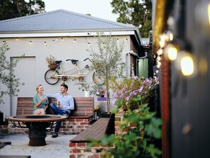 ลานระเบียง/นอกชาน