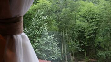 听竹 | 高級寢具、記憶棉床墊、遮光窗簾/窗簾、隔音