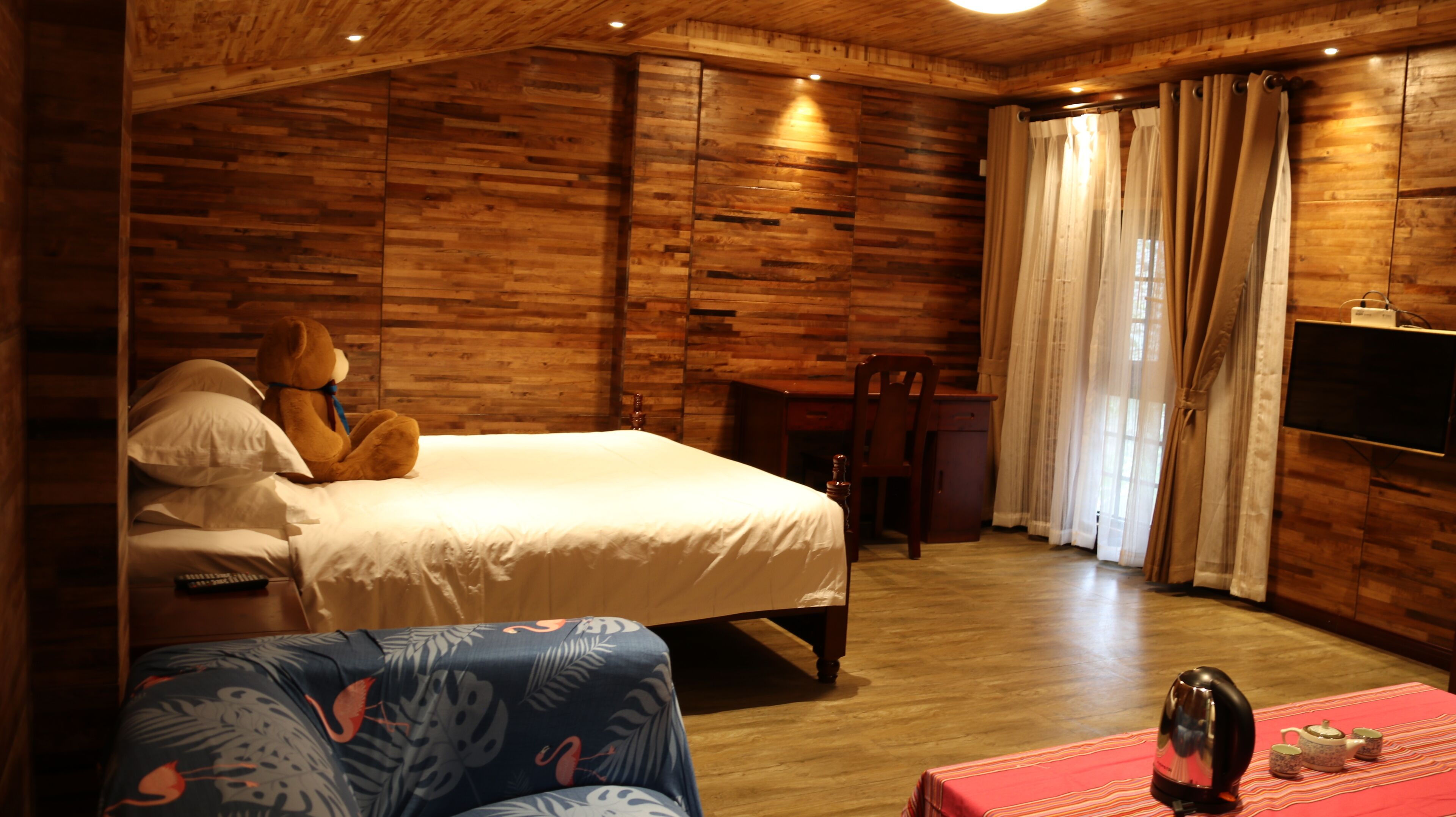 Premium Room | Premium bedding, memory foam beds, blackout drapes, soundproofing