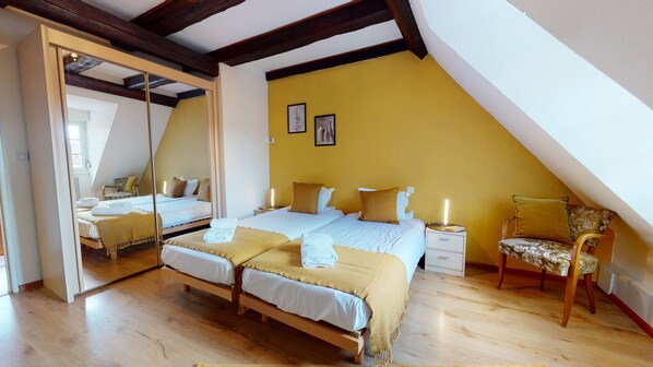 3 bedrooms, free WiFi, bed sheets