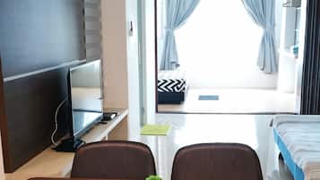 2 bedrooms, free WiFi