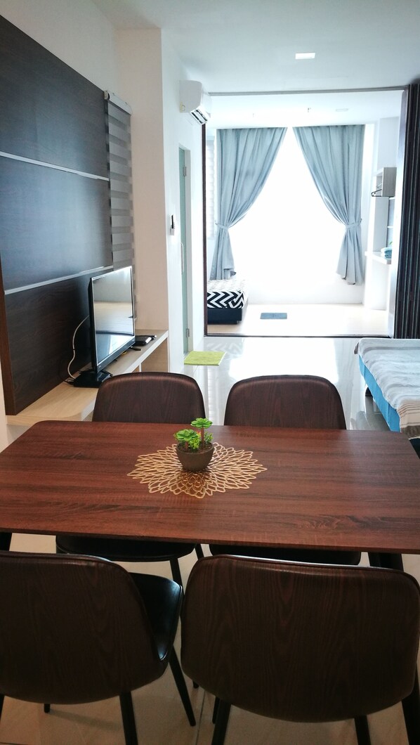 2 bedrooms, free WiFi