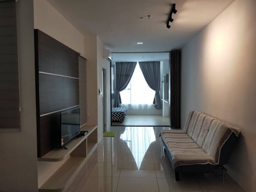 Manhattan Suites ITCC Donggongon Sonnenuntergang Meerblick